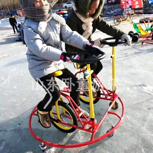 冰雪地自行車